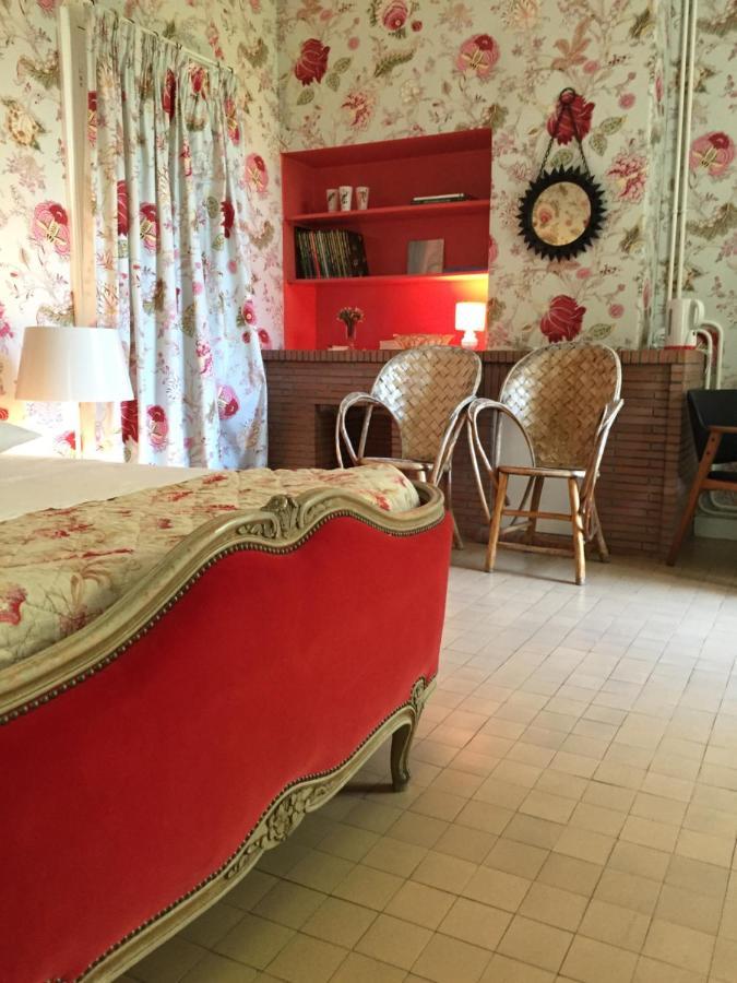 Damechouette Bed & Breakfast Pujols  ภายนอก รูปภาพ