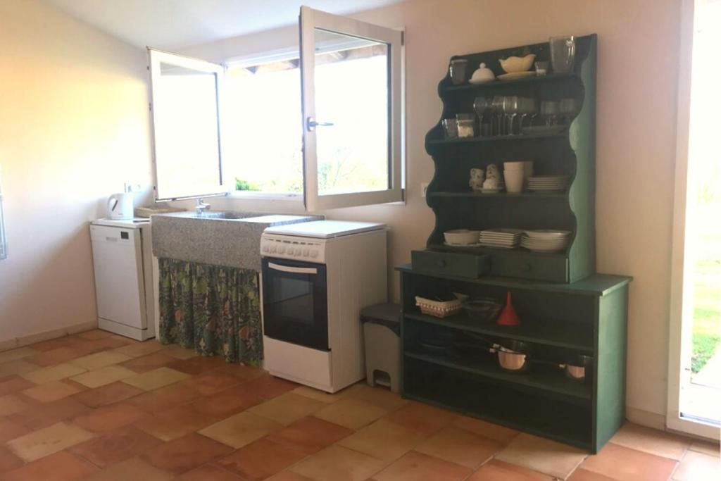 Damechouette Bed & Breakfast Pujols  ภายนอก รูปภาพ